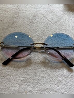 Rimless Gradient Round Sunglasses - Blue to Pink